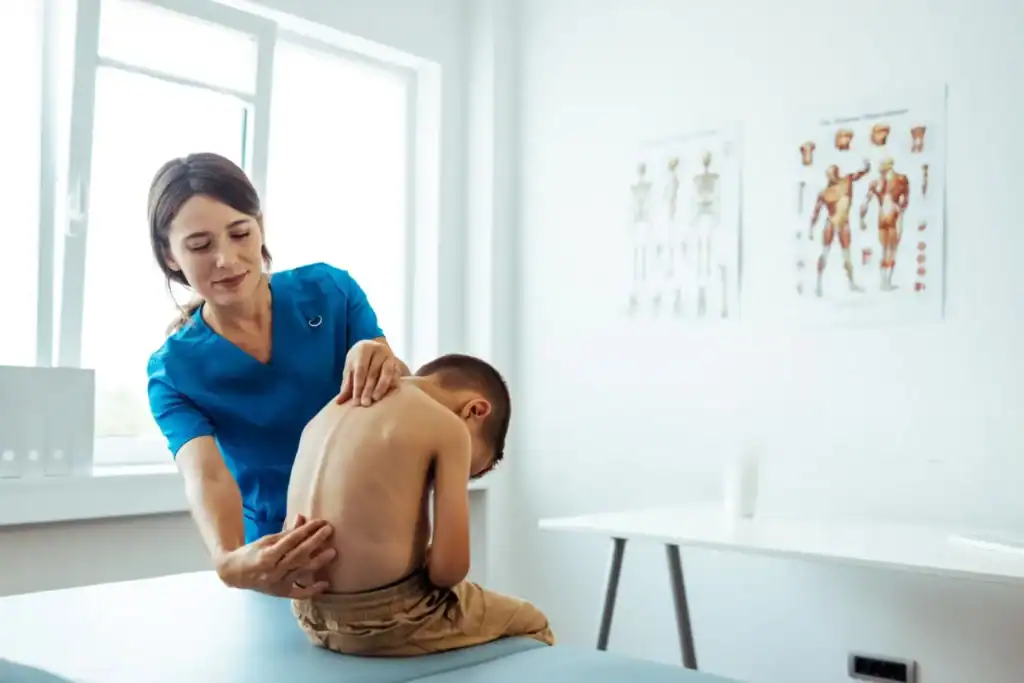 עקמת דרכי טיפול ראשון לציון